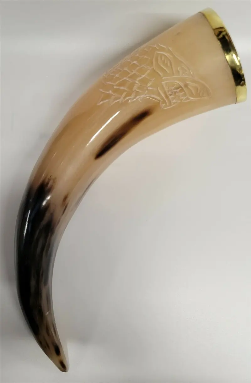 Buffalo Drinking Horn W Engraved Wolf And Brass Rim 10" 1